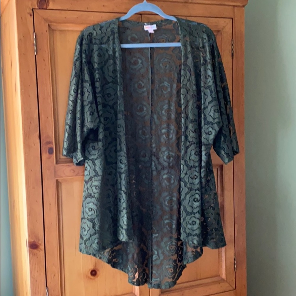 LuLaRoe lace Lindsay Kimono